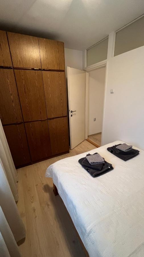 Ferienwohnung Eni Pirot Exterior foto